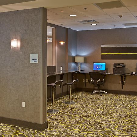 Holiday Inn Express And Suites Madison Central By Ihg Eksteriør billede