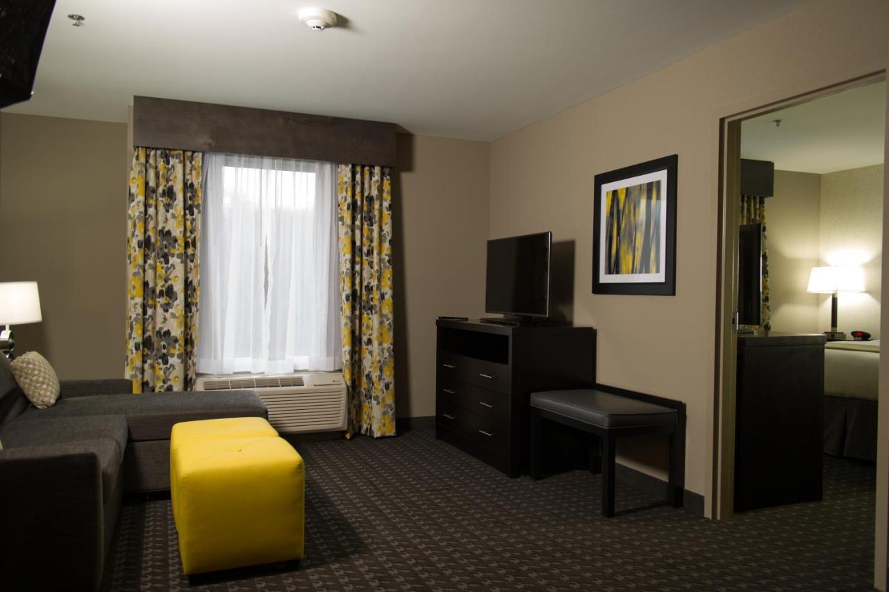 Holiday Inn Express And Suites Madison Central By Ihg Eksteriør billede