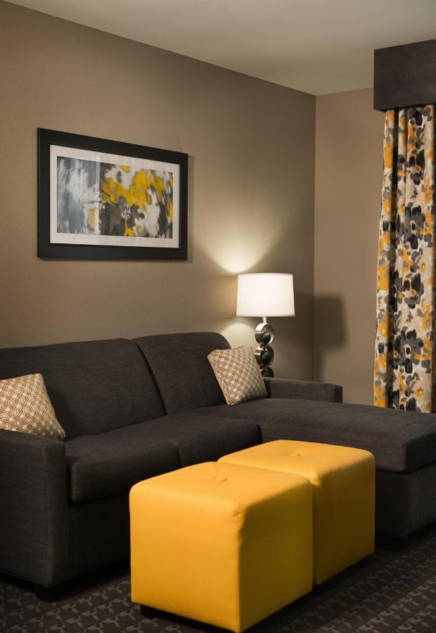 Holiday Inn Express And Suites Madison Central By Ihg Eksteriør billede