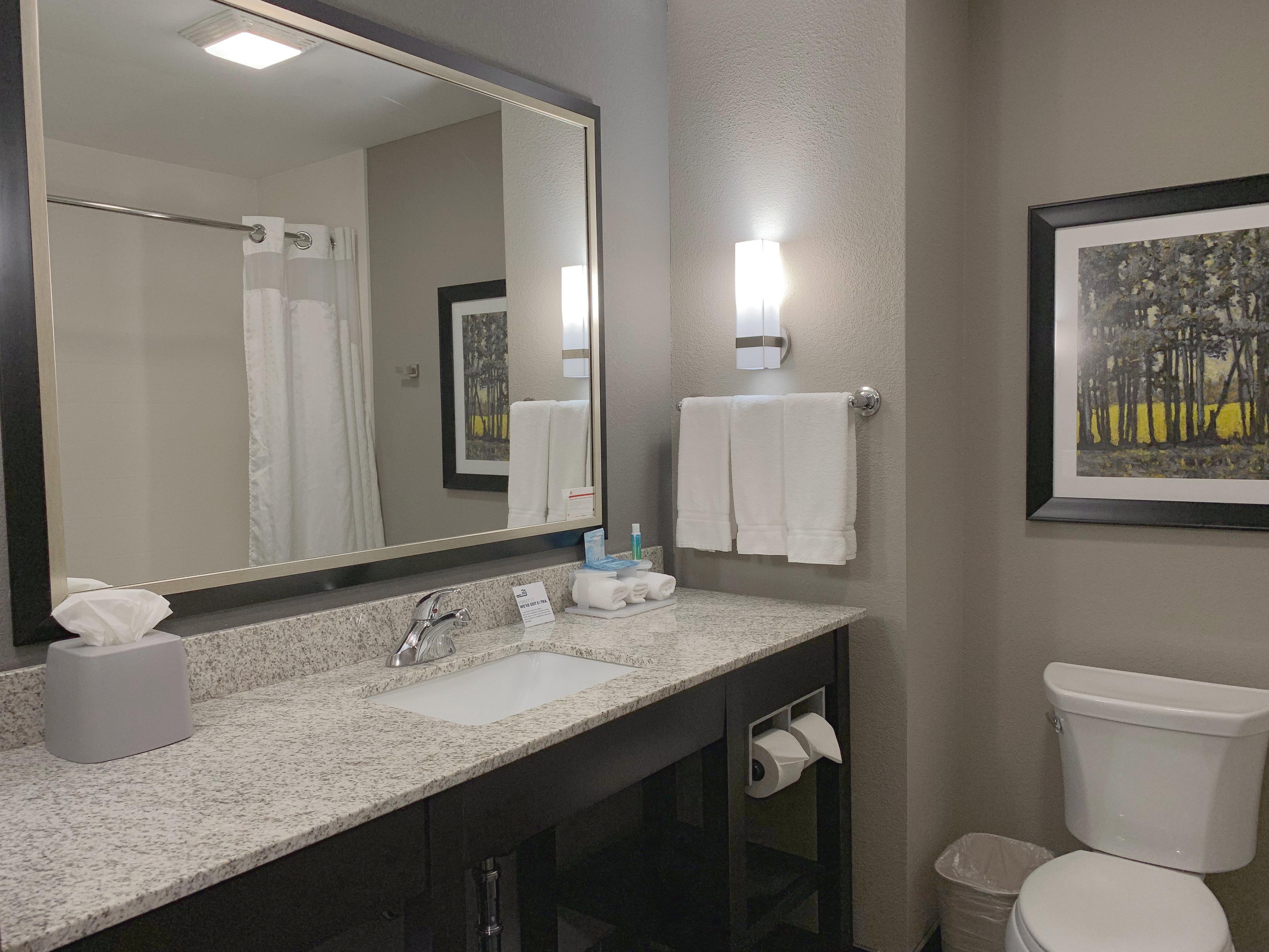 Holiday Inn Express And Suites Madison Central By Ihg Eksteriør billede