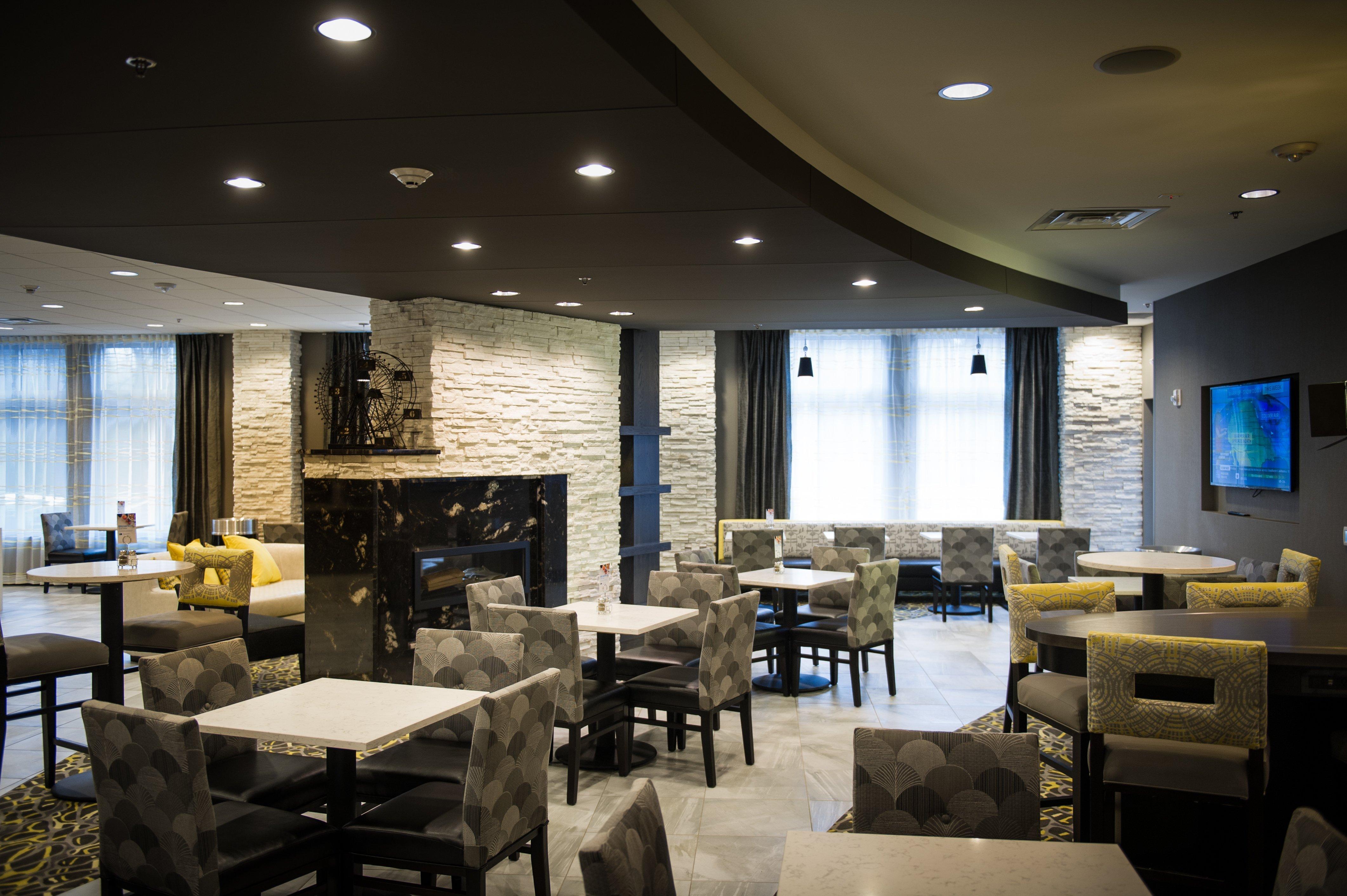 Holiday Inn Express And Suites Madison Central By Ihg Eksteriør billede