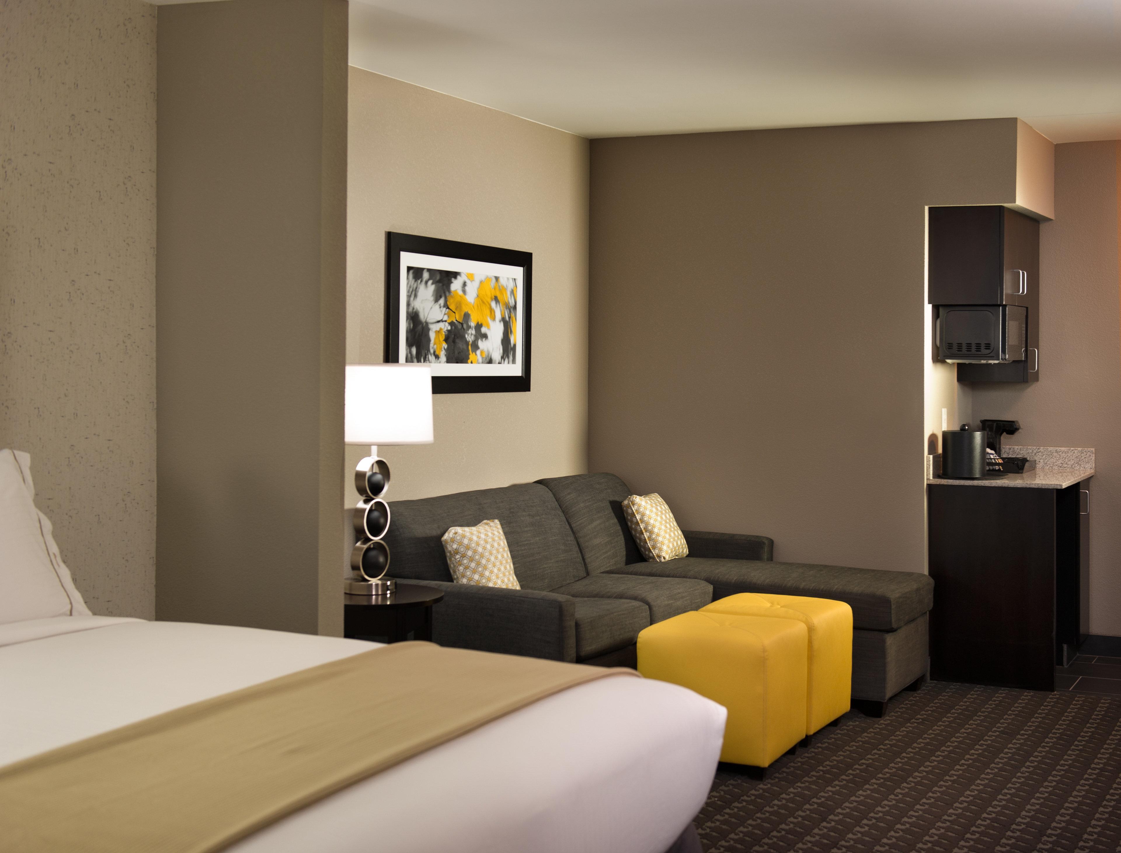 Holiday Inn Express And Suites Madison Central By Ihg Eksteriør billede