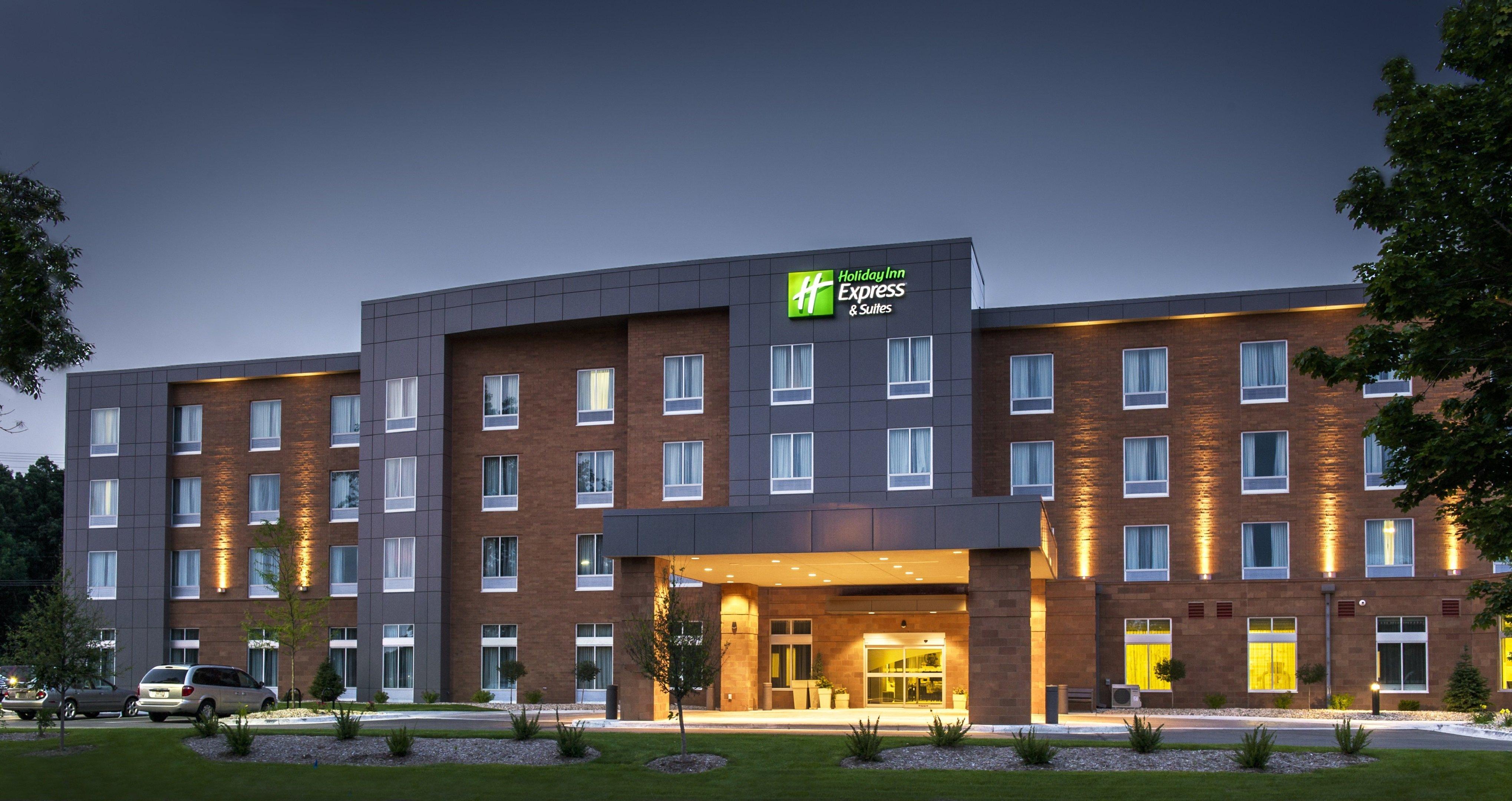 Holiday Inn Express And Suites Madison Central By Ihg Eksteriør billede