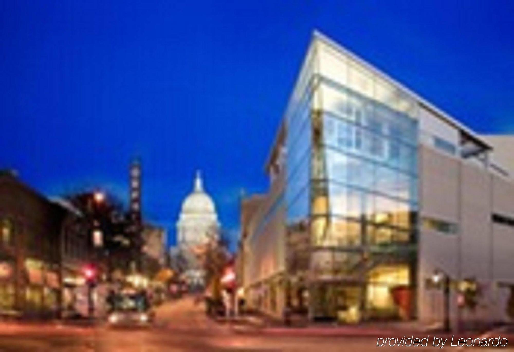 Holiday Inn Express And Suites Madison Central By Ihg Eksteriør billede